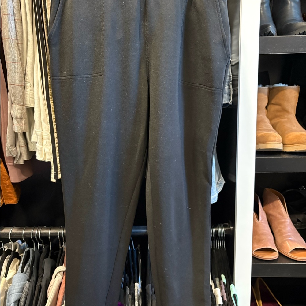 Tahari Women's Black Joggers